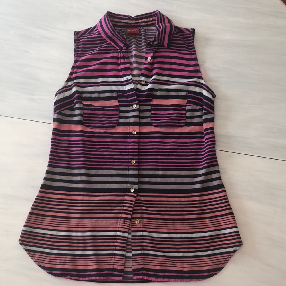 Stripe button up